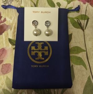 Tory burch silver Pearl pendants earrings